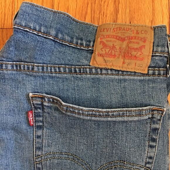 Levi's Classic Bootcut Jeans in Blue - Picture 3 of 8